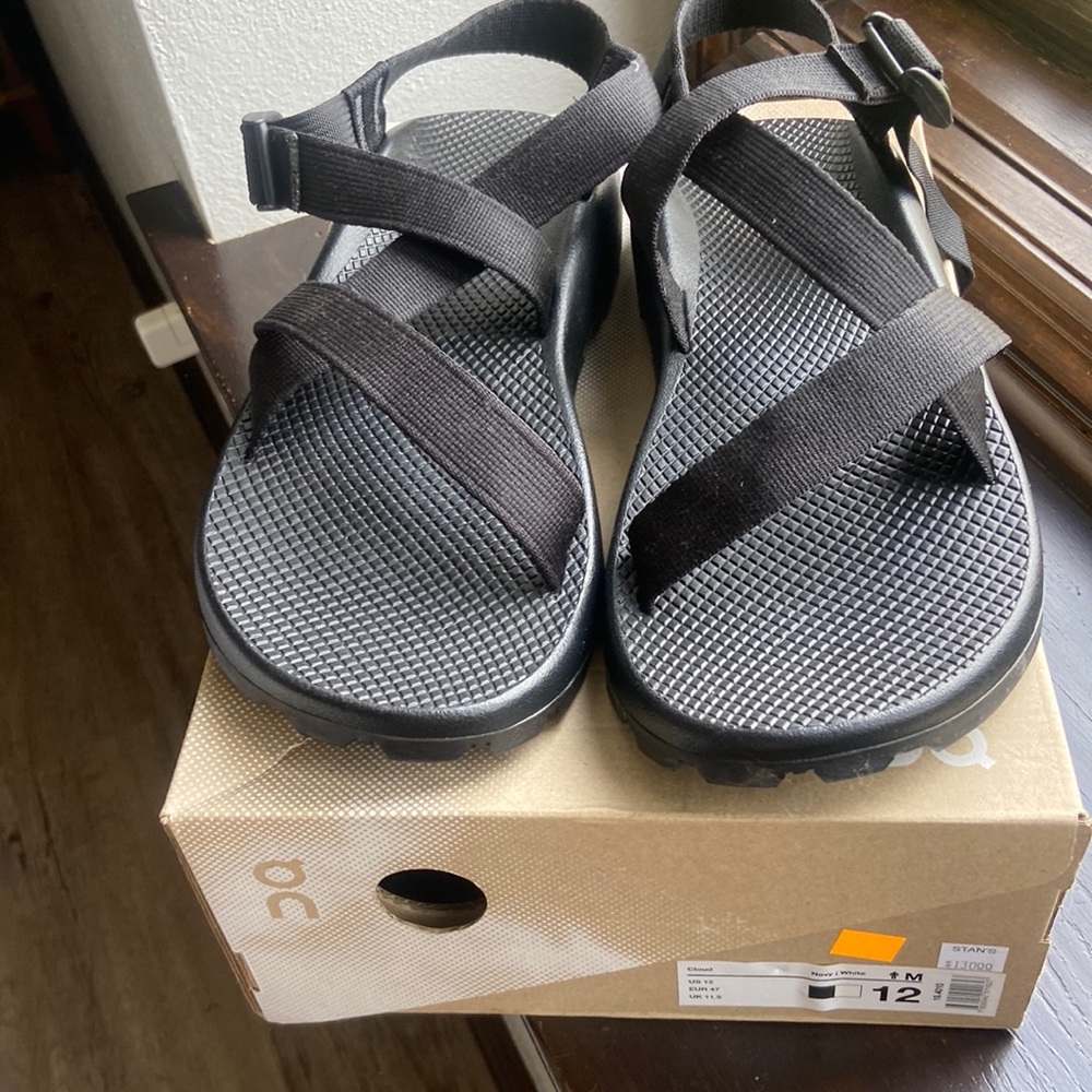 Men’s Chaco Sandals NWB
